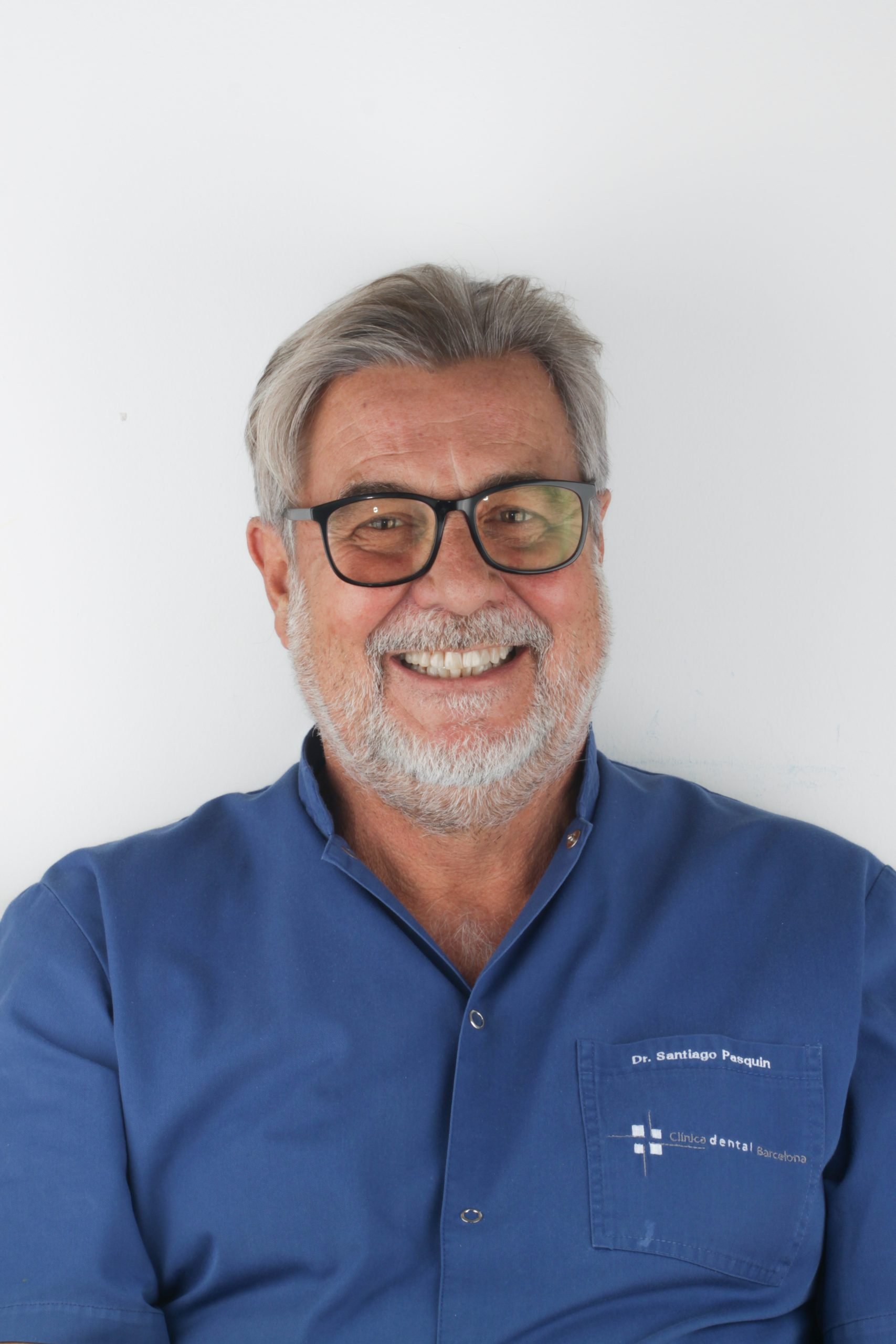 Dr. Santiago Pasquin Dr. Santiago Pasquin